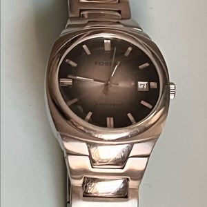 FOSSIL WATCH great for MEN OR WOMEN!!